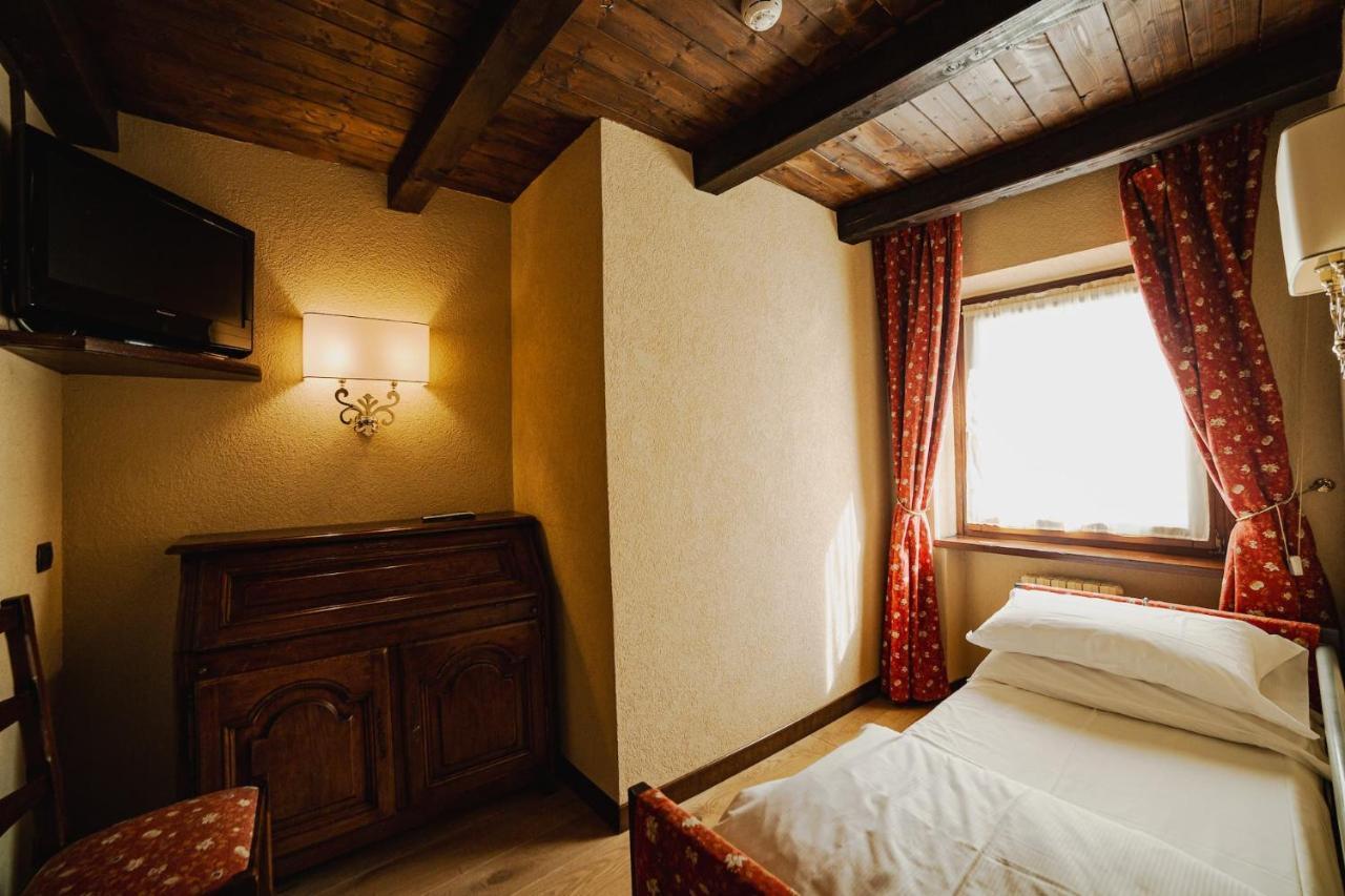 Hotel Jumeaux Брей-Червиния Экстерьер фото