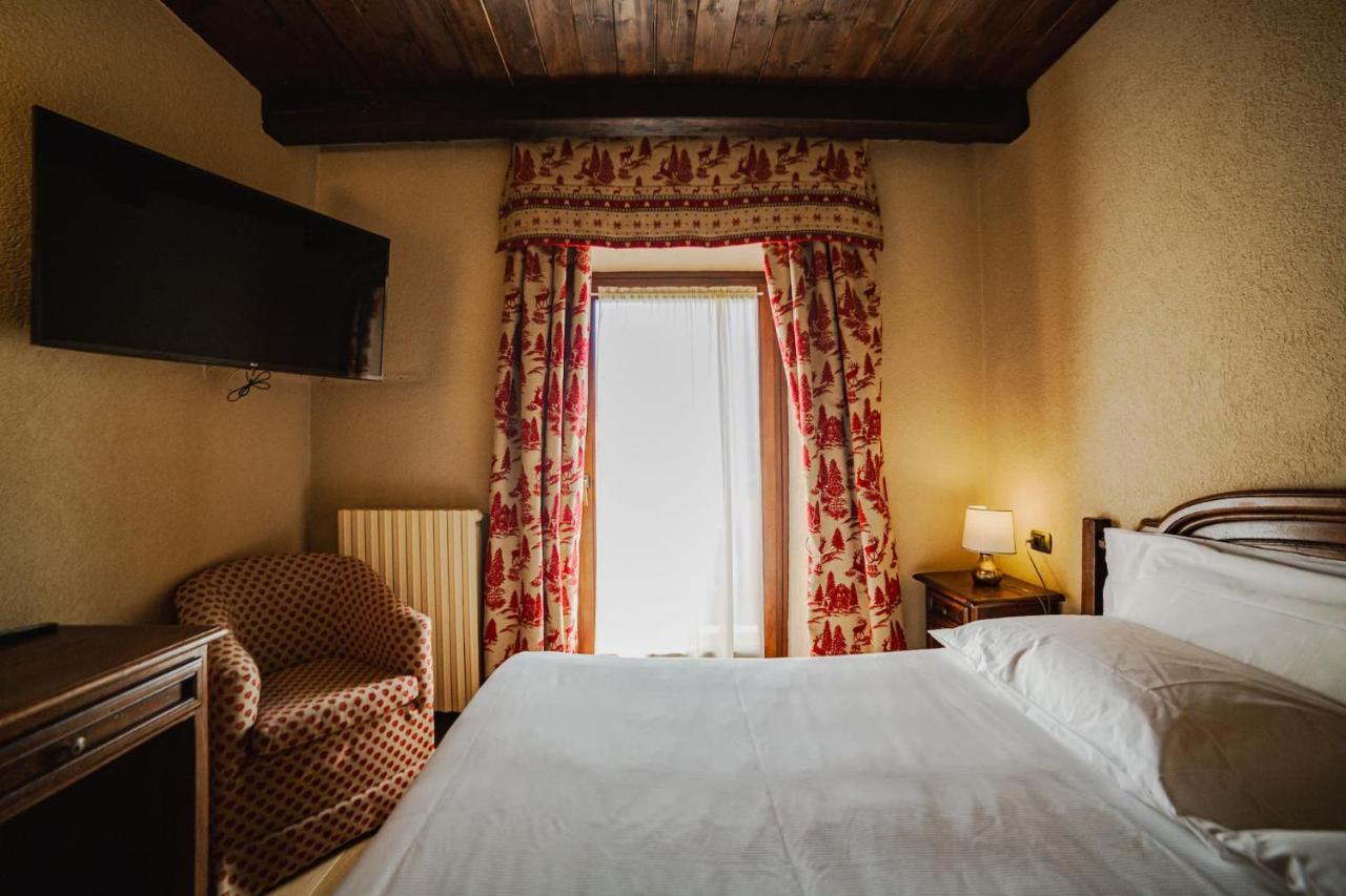 Hotel Jumeaux Брей-Червиния Экстерьер фото