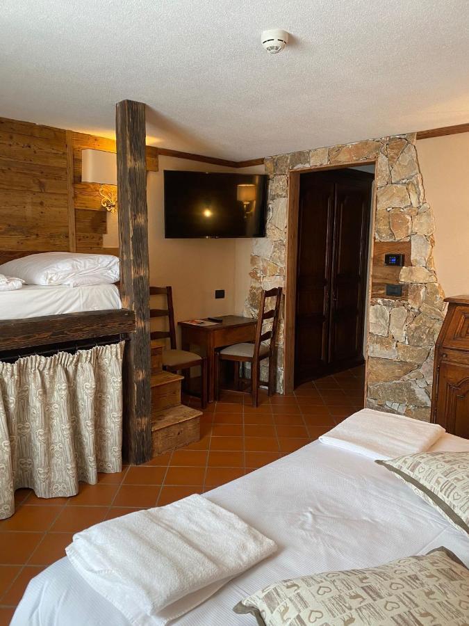 Hotel Jumeaux Брей-Червиния Экстерьер фото