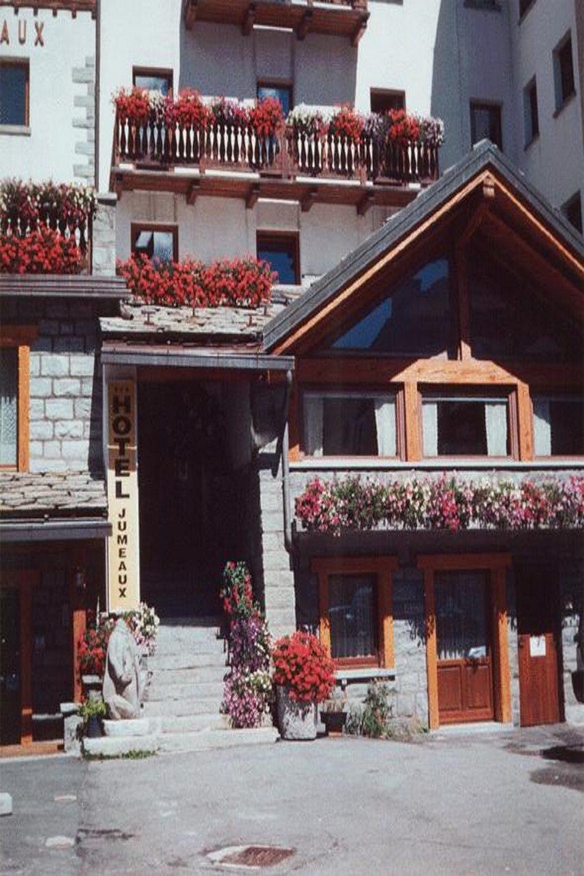 Hotel Jumeaux Брей-Червиния Экстерьер фото