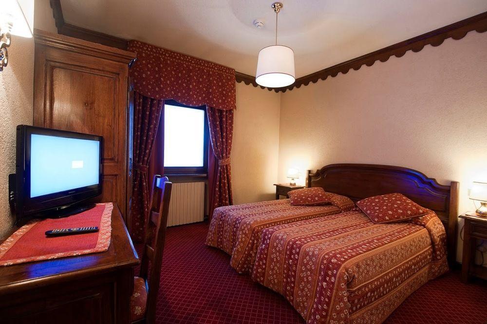 Hotel Jumeaux Брей-Червиния Экстерьер фото