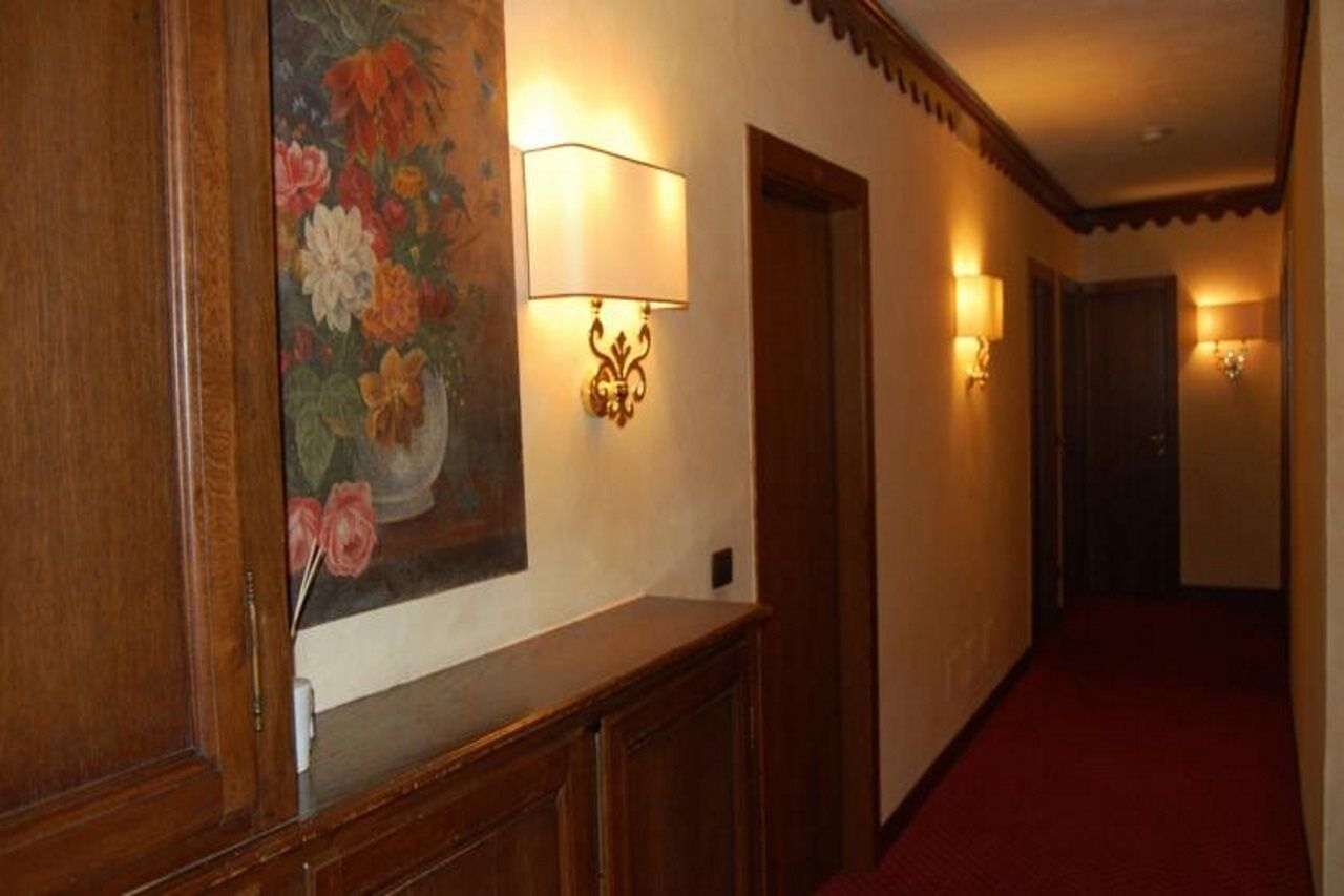 Hotel Jumeaux Брей-Червиния Экстерьер фото