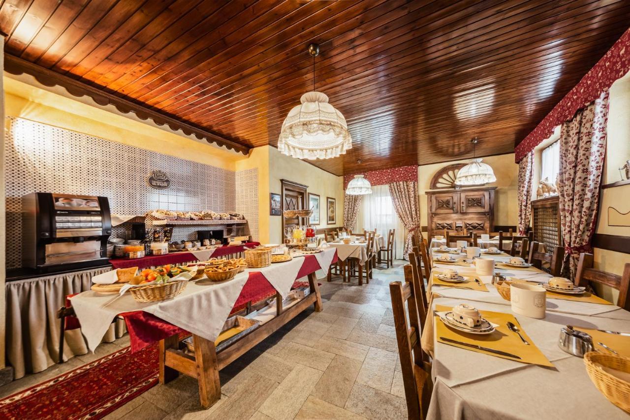 Hotel Jumeaux Брей-Червиния Экстерьер фото